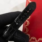 Montre Cartier Tank Must Large WSTA0072 à quartz, cadran noir, bracelet cuir 22 mm, ensemble complet – Image 3