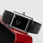 Montre Cartier Tank Must Large WSTA0072 à quartz, cadran noir, bracelet cuir 22 mm, ensemble complet – Image 9