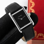 Montre Cartier Tank Must Large WSTA0072 à quartz, cadran noir, bracelet cuir 22 mm, ensemble complet – Image 8