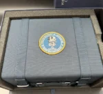 OMEGA Speedmaster 2025 « Silver Snoopy Award » 50e montre 310.32.42.50.02.001 – Image 2