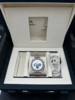 OMEGA Speedmaster 2025 « Silver Snoopy Award » 50e montre 310.32.42.50.02.001 – Image 9