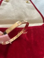 Bracelet Cartier authentique en or rose 18 carats et 4 diamants, taille 17 – Image 4