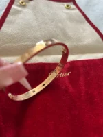 Bracelet Cartier authentique en or rose 18 carats et 4 diamants, taille 17 – Image 3