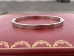 Bracelet Cartier Love en or blanc 18 carats (taille 15) – Image 2
