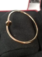 Bracelet jonc clou Cartier en or rose 750, petit modèle, 9,1 g – Image 9