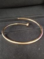 Bracelet jonc clou Cartier en or rose 750, petit modèle, 9,1 g – Image 7