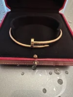 Bracelet Cartier Juste un Clou, modèle classique en or 18 carats, taille 20 ; avec certificat – Image 12