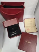 Bracelet Cartier Love Modèle Classique 4 Diamants Or Blanc Taille 17 – Image 4