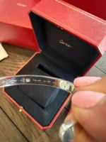 Manchette Cartier Love, or blanc 18 carats avec diamant, taille 17. – Image 13