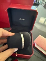 Manchette Cartier Love, or blanc 18 carats avec diamant, taille 17. – Image 9