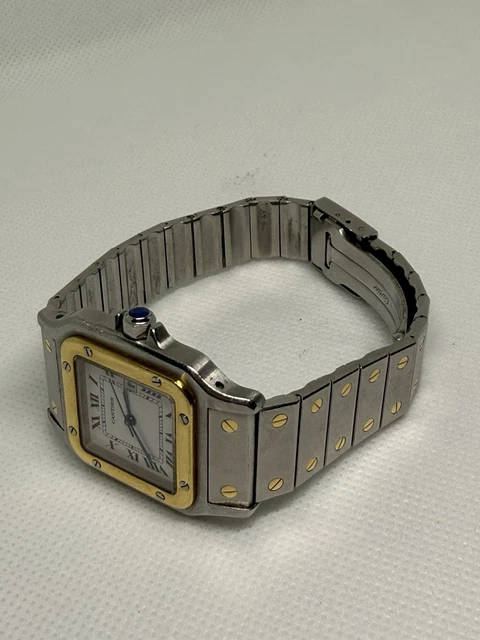 Cartier-Montres-Santos-Date-Ref-81036288-White-Dial.webp Montres Cartier Santos Date Réf. 81036288 Cadran Blanc Automatique 29 mm 2961 – Image 1