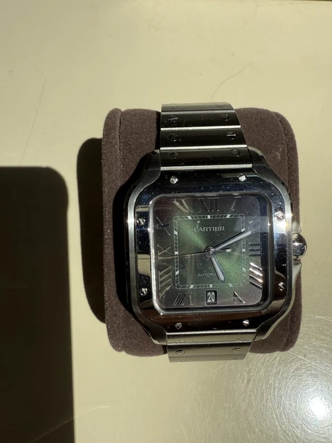 Cartier-Santos-Green-Dial-Large-Size-WSSA0062-23.webp Montre Cartier Santos à cadran vert, grande taille, WSSA0062 – Image 1