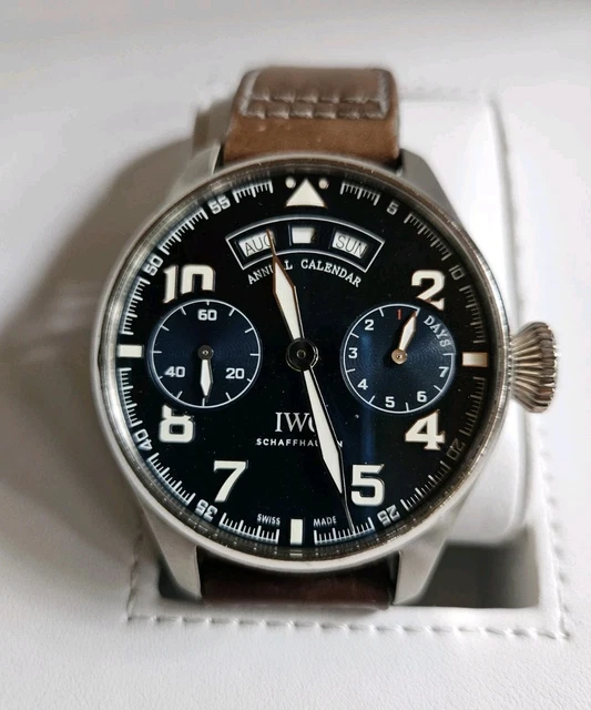 IWC-Big-Pilot-Le-Petit-Prince-Watch-IW502703-24.webp Montre IWC Big Pilot Le Petit Prince IW502703 Calendrier Annuel Édition Limitée – Image 1