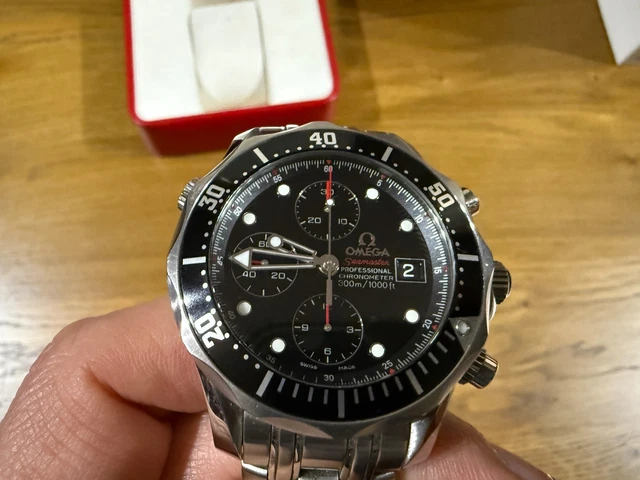 OMEGA-Seamaster-Chrono-Diver-Mens-Black-Watch-2.webp Montre Omega Seamaster Chrono Diver pour homme, noire - 213.30.42.40.01.001 – Image 1