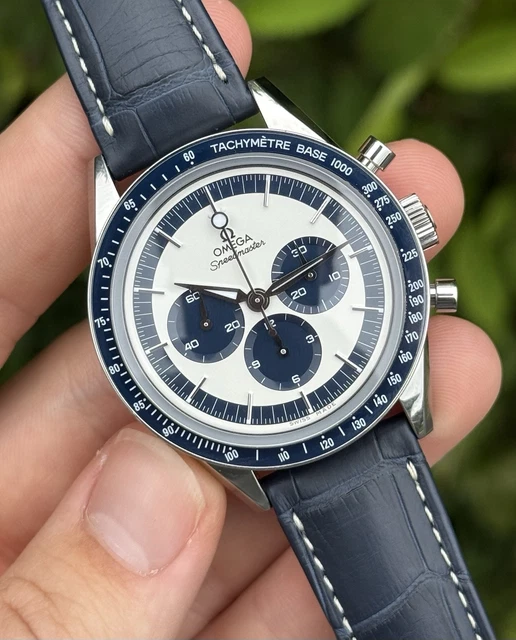 Omega-Speedmaster-CK2998-Limited-Edition-Blue-Panda-11.webp Omega Speedmaster CK2998 Édition limitée « Blue Panda » - Coffret complet – Image 1