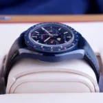 Omega Speedmaster Moonphase Céramique Cadran Bleu Aventurine - 304.93.44.52.03.002 – Image 8