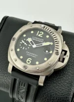 PANERAI LUMINOR SUBMERSIBLE Titane 44 mm Pam00025 300 m Pam 25 Cadran à motif clous – Image 10