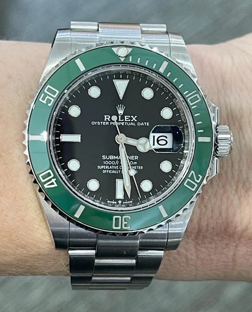 Rolex-Submariner-Ref-126610LV-Starbucks-7.webp Rolex Submariner Réf. 126610LV « Starbucks » – Image 1