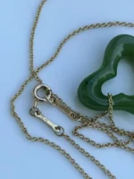 Collier Tiffany & Co Elsa Peretti en jade néphrite vert, cœur ouvert, orné d'un carat et d'un pendentif cœur, 43 cm (17 pouces) – Image 14