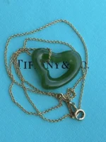 Collier Tiffany & Co Elsa Peretti en jade néphrite vert, cœur ouvert, orné d'un carat et d'un pendentif cœur, 43 cm (17 pouces) – Image 18