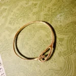 Bracelet jonc Tiffany & Co Double Loop Infinity True Hardware en or jaune 18 carats – Image 12