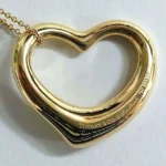 Collier pendentif cœur ouvert Tiffany & Co. 7 diamants Elsa Peretti or K18YG – Image 7