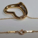 Collier pendentif cœur ouvert Tiffany & Co. 7 diamants Elsa Peretti or K18YG – Image 5