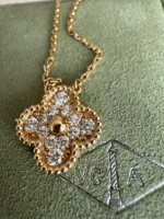 Collier pendentif vintage Alhambra en or jaune 18 carats et diamants Van Cleef & Arpels – Image 8