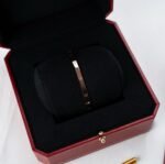 Bracelet Cartier Love, petit modèle, or rose, taille 18 – Image 5