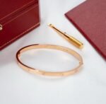 Bracelet Cartier Love, petit modèle, or rose, taille 18 – Image 3