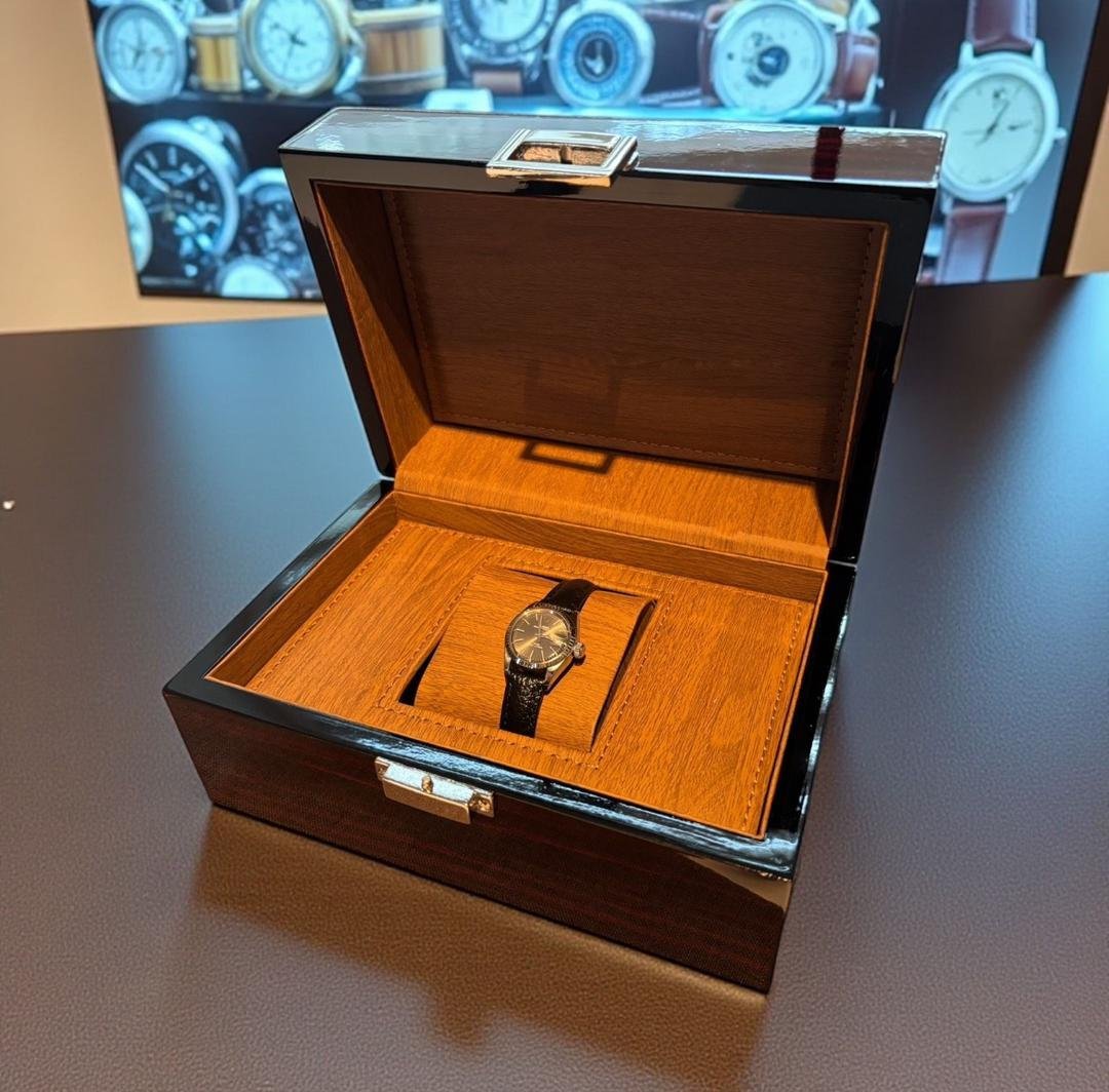 WhatsApp-Image-2025-11-26-at-1.39.56-PM.jpeg Tudor Princess Oysterdate Réf. 92414 Excellent état avec garantie – Image 1