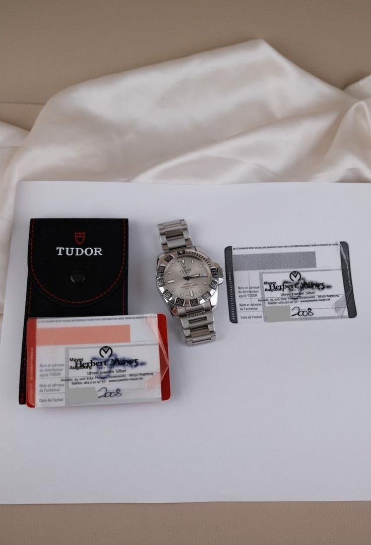 WhatsApp-Image-2025-11-26-at-1.49.05-PM.jpeg Tudor Hydronaut II 20030, papiers d'origine – Image 1