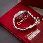 Montre Omega Seamaster Aqua Terra 23110422103003 à cadran bleu Aquaterra 150 m – Image 7